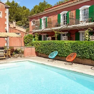 https://la-ripaille.fr-provencehotel.com